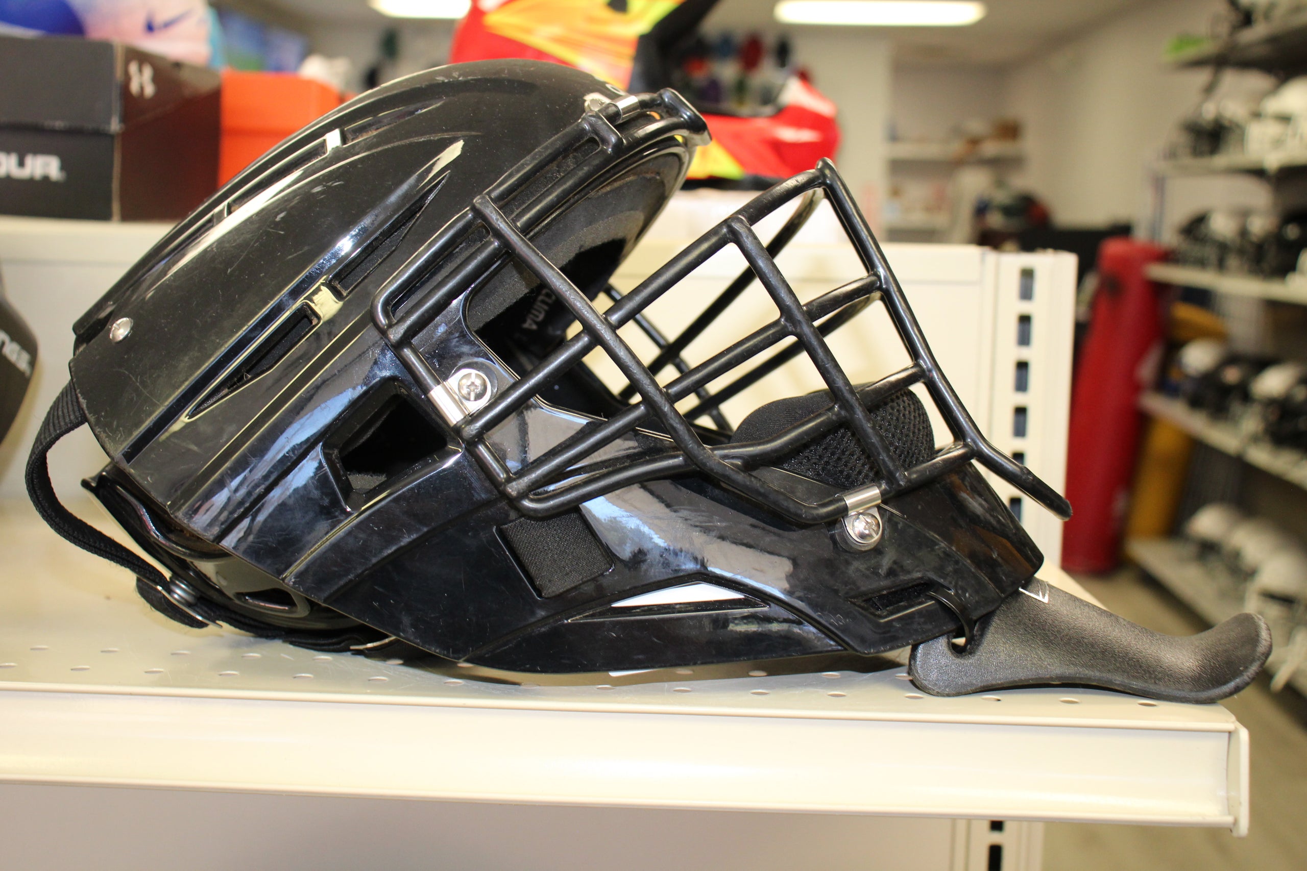 Adidas Catchers Speed helmet